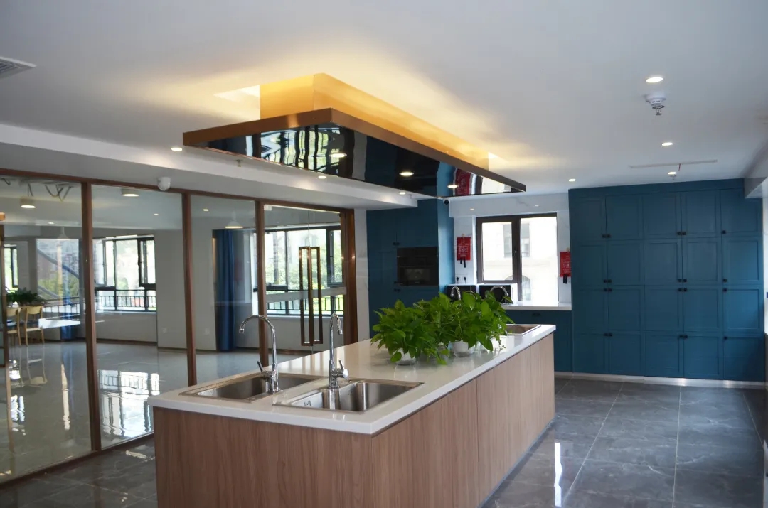 1633659291248097.jpg 5.webp.jpg